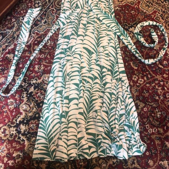 Banana Republic summer dress - Picture 2 of 2